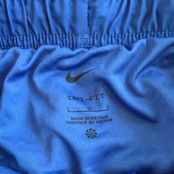 Nike Women's Royal Blue and White Athletic Shorts - University of Kentucky - Picture 4 of 6